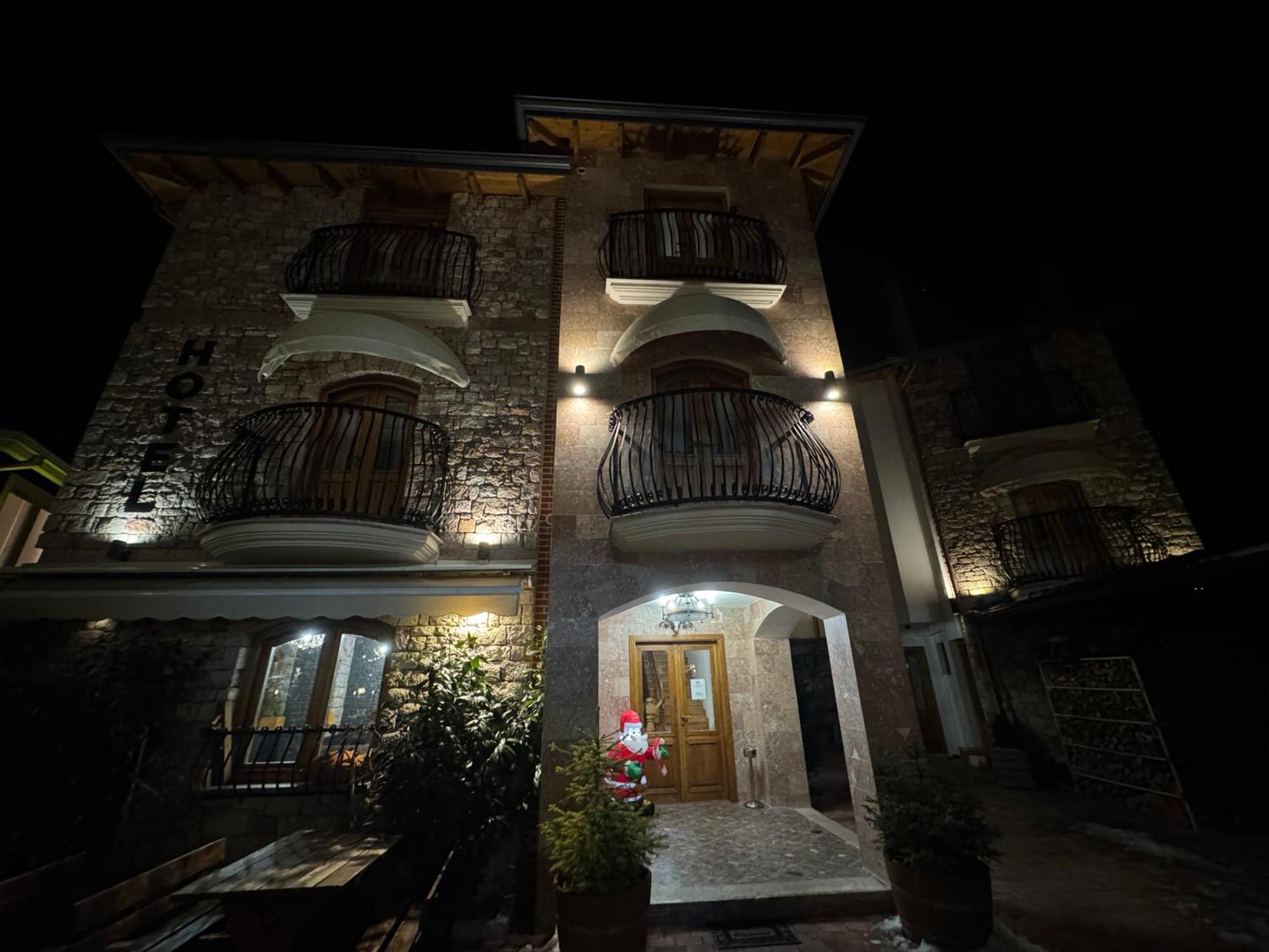 Hotel Ambassador Voskopojë Exterior foto
